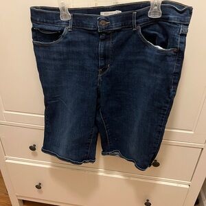 Levi Strauss Dark Blue Denim Bermuda Shorts size 33